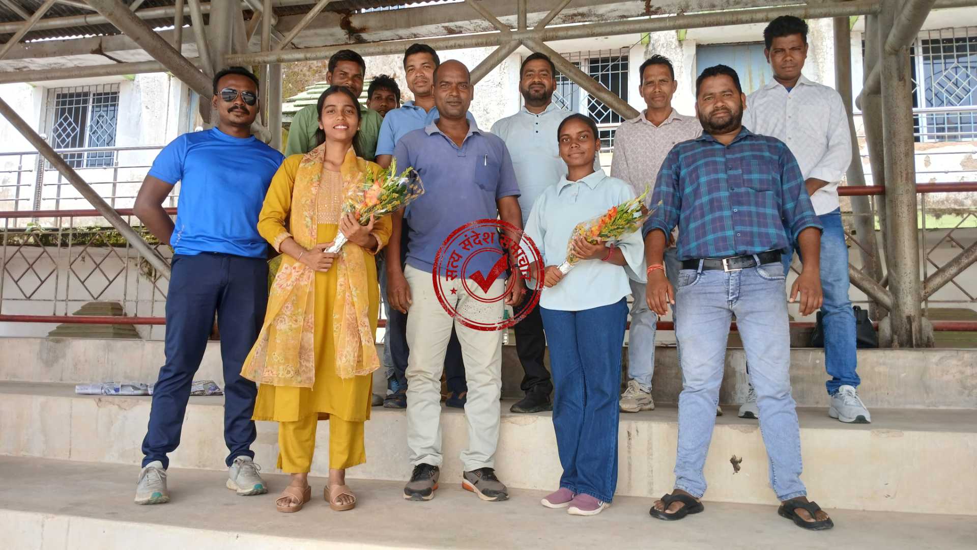 सिमडेगा जिला ताइक्वांडो संघ की बैठक में राष्ट्रीय रेफरी पद्मावती और दीक्षित कुमारी का हुआ सम्मान नवंबर में जिला स्तरीय प्रतियोगिता और बेटियों को आत्मरक्षा प्रशिक्षण देने पर बनी रणनीति
