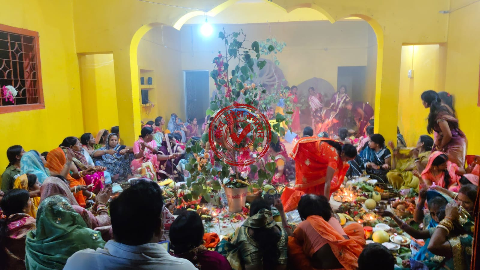 रुसू दुर्गा मंडप में आस्था और परंपरा के साथ मनाया गया जितिया पर्व, महिलाओं ने की संतान की दीर्घायु की कामना