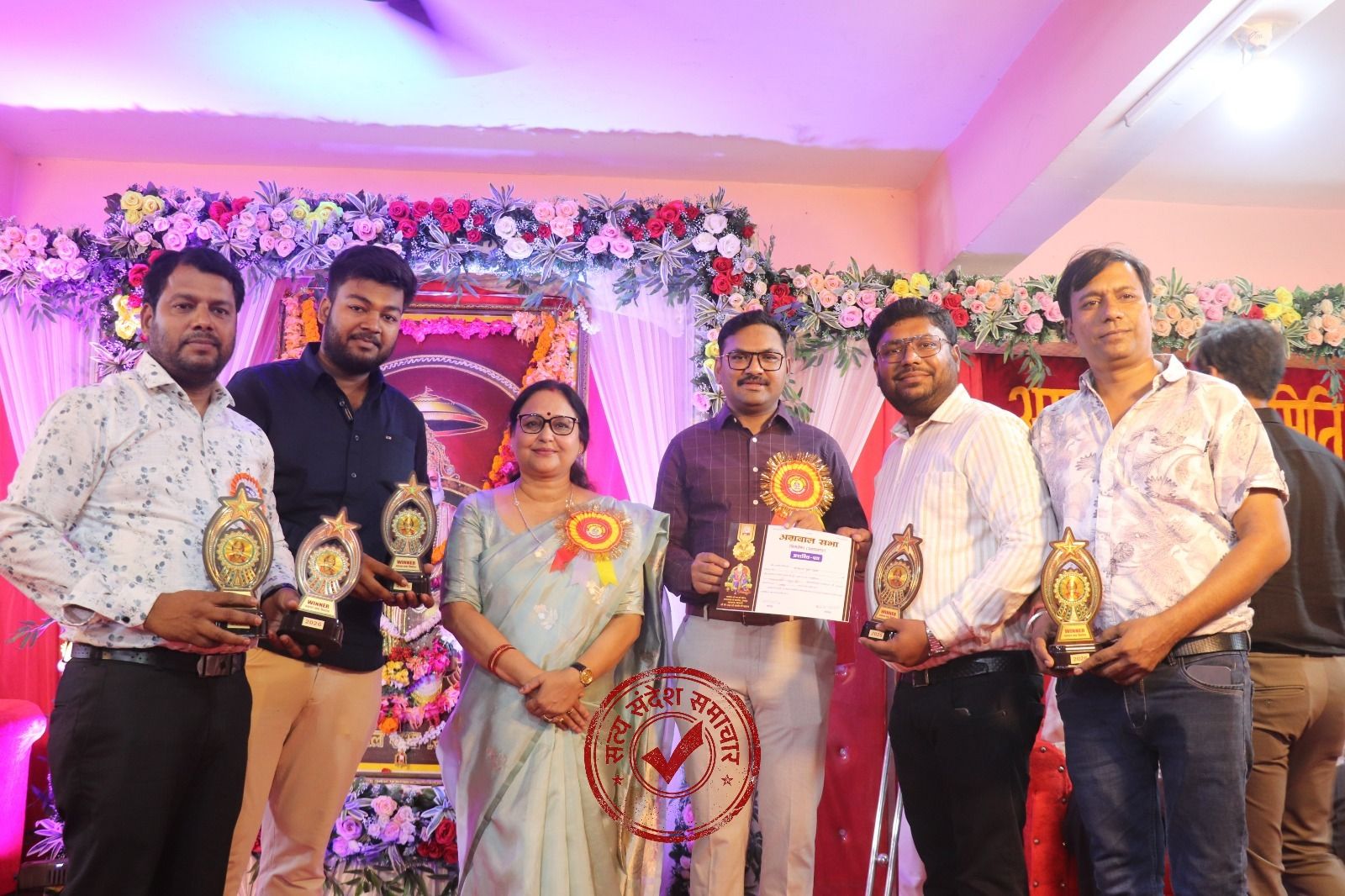 सिमडेगा में अग्रसेन जयंती पर मेधावी विद्यार्थियों का सम्मान, डीसी और एसपी ने दिया जनसेवा का संदेश